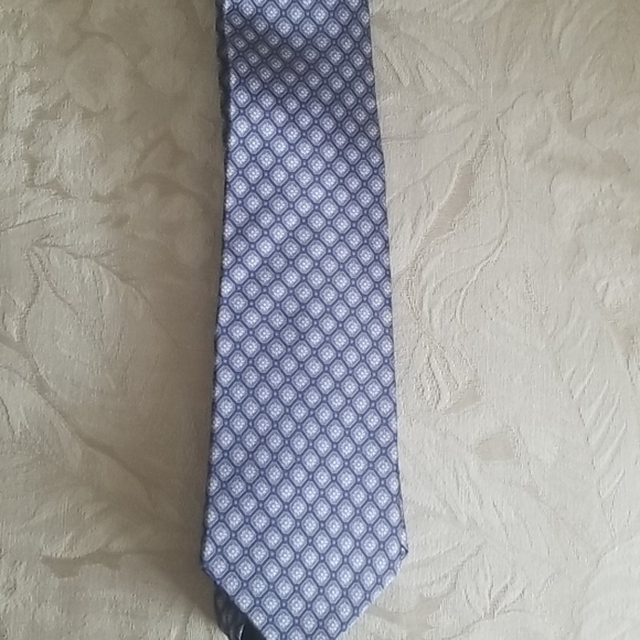 Valentino Tie - Picture 5 of 6